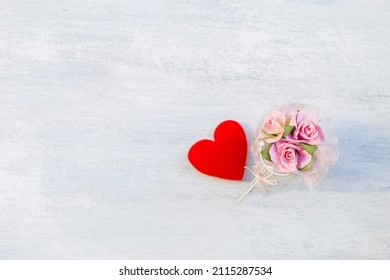 Valentine Card Background Idea, Paper Rose Flower Bouquet With Blurred Red Heart On White Texture Background, Love And Romance Symbol, Happy Aniversary