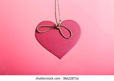 Valentines Heart en fondo rosa