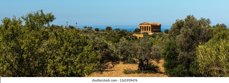 Valle Dei Templi, Agrigento
