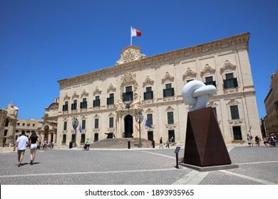 545 Prime Minister Of Malta Images, Stock Photos & Vectors | Shutterstock