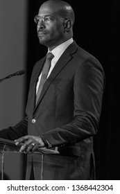 Van Jones - Press Room At The 50th NAACP Image Awards At Dolby Theatre On March 30th 2019 In Hollywood, California USA