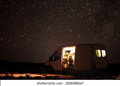 Van Life: Sleeping under the stars in a camper van on working holiday visa in Australia