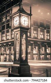 Vancouver BC Canada,January 13 2018,steam Clock And Gas Town Street Night 