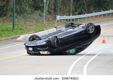 VANCOUVER, BC/Canada - March 18, 2018: A Single Vehicle Accident At Barnard Street And Southwest Marine Drive In Vancouver, Canada In The Early Hours Of March 18, 2018.