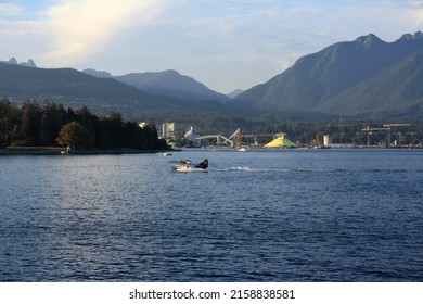 VANCOUVER, CANADA - Sep 04, 2021: A Sea Plane In The Harbor Of Vancouver, British Columbia, Canada