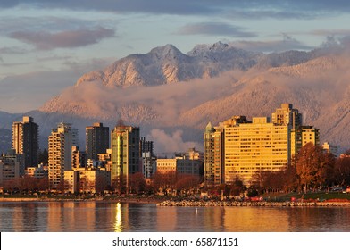 Vancouver Cityscape With Grouse Mountain In Background