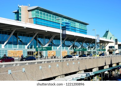 871 Vancouver international airport Images, Stock Photos & Vectors ...