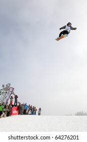 VANCOUVER - MARCH 28: Quiksilver Showdown Over The City Snowboarding Competition On March 28, 2009 In Vancouver, Canada