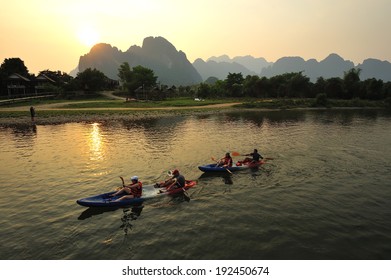 Vang Vien, Laos