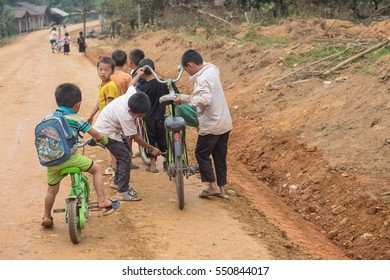 843 Poor school kid back Images, Stock Photos & Vectors | Shutterstock