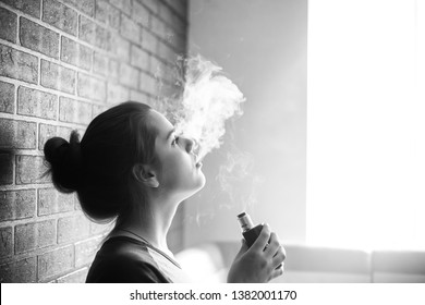 2,504 Teen Girls Smoking Cigarettes Stock Photos, Images & Photography ...