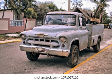 1,935 Pickup truck parked Images, Stock Photos & Vectors | Shutterstock