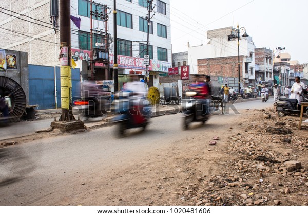 Varanasi City,  [11-04-2017 Traffic Jam,\
Uttar Pradesh, India, Chaotic Indian\
Street]\
