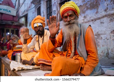 997 Monk Pashupatinath Images, Stock Photos & Vectors | Shutterstock