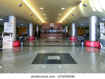 6 Reception Ospedale Images, Stock Photos & Vectors | Shutterstock