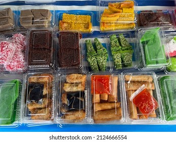 A variety of tradional malay “kuih-muih” (sweet and savory cakes) sold at the stall on the morning.