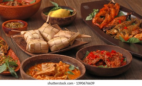 Various Indonesian Cuisine West Sumatera Stock Photo (edit Now) 1390676639