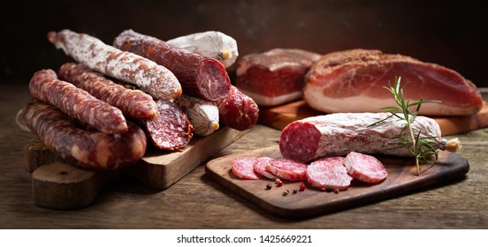 Saucisson Images Stock Photos Vectors Shutterstock