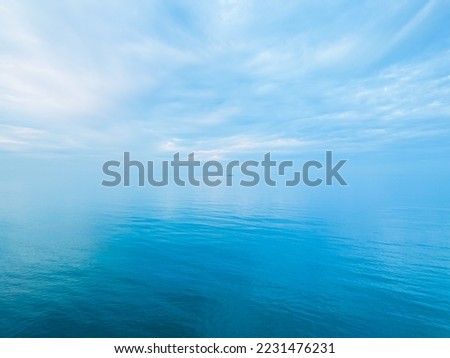 Vast Empty Blue Ocean Sea Horizon Cirrus Cloud Sky