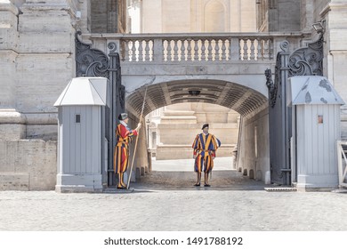 VATICAN CITY, VATICAN - JULY 14: Pontifical Swiss Guard On July 14, 2019. The Pontifical Swiss Guard Is A Minor Armed Forces That Protects The Pope And The Apostolic Palace.