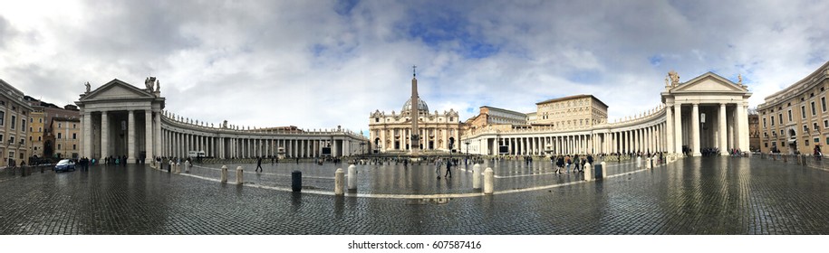 Vatican City, Vatican - March 5th, 2017: Panorama View Of A Cloudy Day In Vatican City