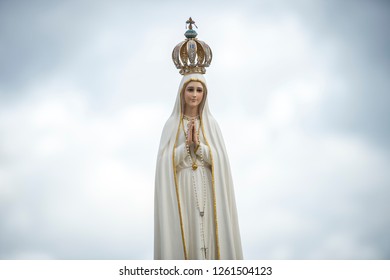 Vatican City, October 08, 2016: Statue Of Our Lady Of Fátima During A Marian Prayer Vigil In St. Peter's Square At The Vatican.