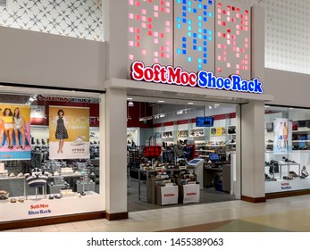 softmoc premium outlets