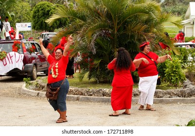 VAVAU, TONGA-NOVEMBER 17: Unidentified People Celebrate Arrival Of Fuifui Moimoi On His Home Island On November 17, 2013 In Tonga. Fuifui Is Tonga International Representative Forward In Rugby League.