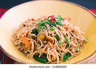 Veg Hakka Noodles