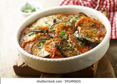 Vegetable bake with tomatoes and eggplants