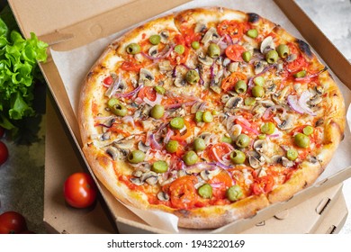 1,142 Vegetarian Pizza No Background Images, Stock Photos & Vectors ...