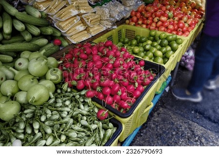 Vegetable, radish, Many vegetables, fruits are sold in the bazaar,the cheapest delicious vegetables,
the most traded vegetable, vegetables that are very popular many types combined