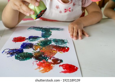 Vegetable Stamps, Kid Making Artwork From Vegetable Stamping At Home, Fun Art And Crafts For Toddlers, Children's Art Project.