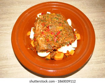 الطبخ المغربي الطحين المغربي Vegetables-meat-tajine-pot-260nw-1860039112