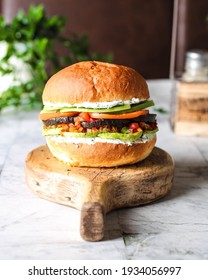 Burger américain végétarien avec les meilleurs légumes