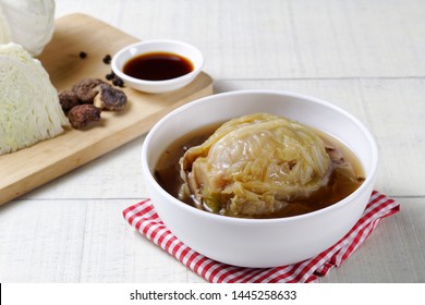 Vegetarian Food, Braised Cabbage With Shiitake Mushroom Soup