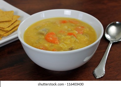 Vegetarian/Vegan Yellow Split Pea Soup With Crackers