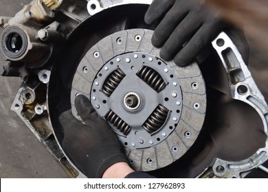 Vehicle Clutch, Car Mechanic Is Changing Clutch