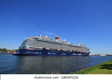 Tui Cruise Images Stock Photos Vectors Shutterstock