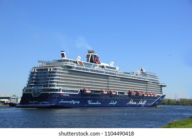 Mein Schiff Images Stock Photos Vectors Shutterstock