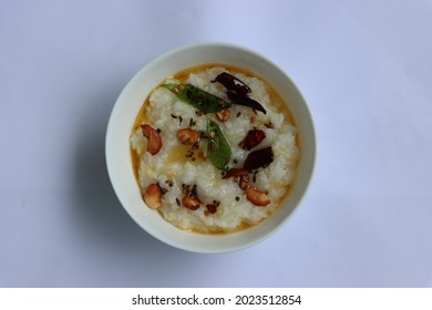 Ven Pongal, Lentil Ghee Rice, Spicy Variety, Is A Traditional, Popular And Healthy South Indian Vegetarian Food Made From Rice And Mung Dal, Dry Fruits, Curry Leaves, Breakfast Dish, Festival Food