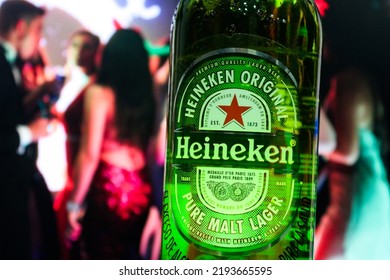 Venezuela Tachira August 23, 2022 Young People Sharing At The Party And Celebrating Drinking Heineken Beer, A Dutch Brewing Company Founded In 1864 By Gerard Adriaan Heineken In Amsterdam