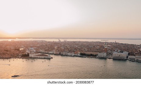 Venecia desde arriba al atardecer