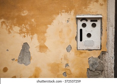 Venice antique intercom