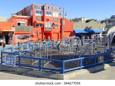 40,520 Muscle Beach Stock Photos, Images & Photography 