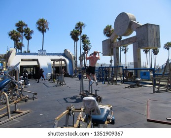 226 Venice beach gym Images, Stock Photos & Vectors | Shutterstock