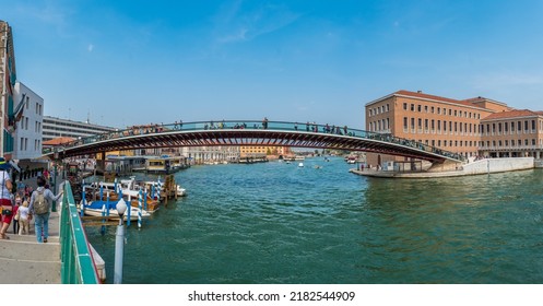 Venice, Italy - August 24, 2018: Panoramic View Of The Constitution Bridge Crossing The Grand Canal In The City Of Venice, Italy