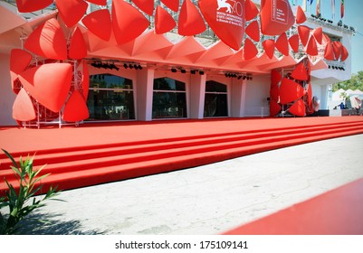 VENICE, ITALY - SEPTEMBER 07, 2013: Waiting Celebrities On The Red Carpet At 70th Venice International Film Festival.