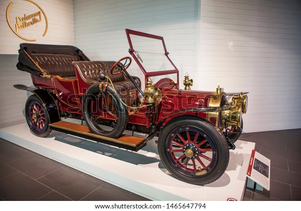 VERKHNYAYA PYSHMA,\
RUSSIA - JUNE 12, 2019: Photo of Delaunay-Belleville HB4 - the\
favorite car of the last emperor. Museum of automobile equipment\
UMMC \