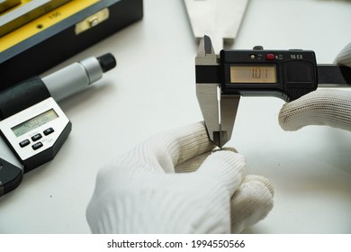 Vernier caliper and scale. Measuring tool and equipment,Gauge Blocks Precision Metric